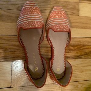 Restricted flats. Size 6